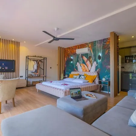 2 Kisilik Ozel Havuzlu Luks Balayi Villasi, Mugla - Awz217 فتحية